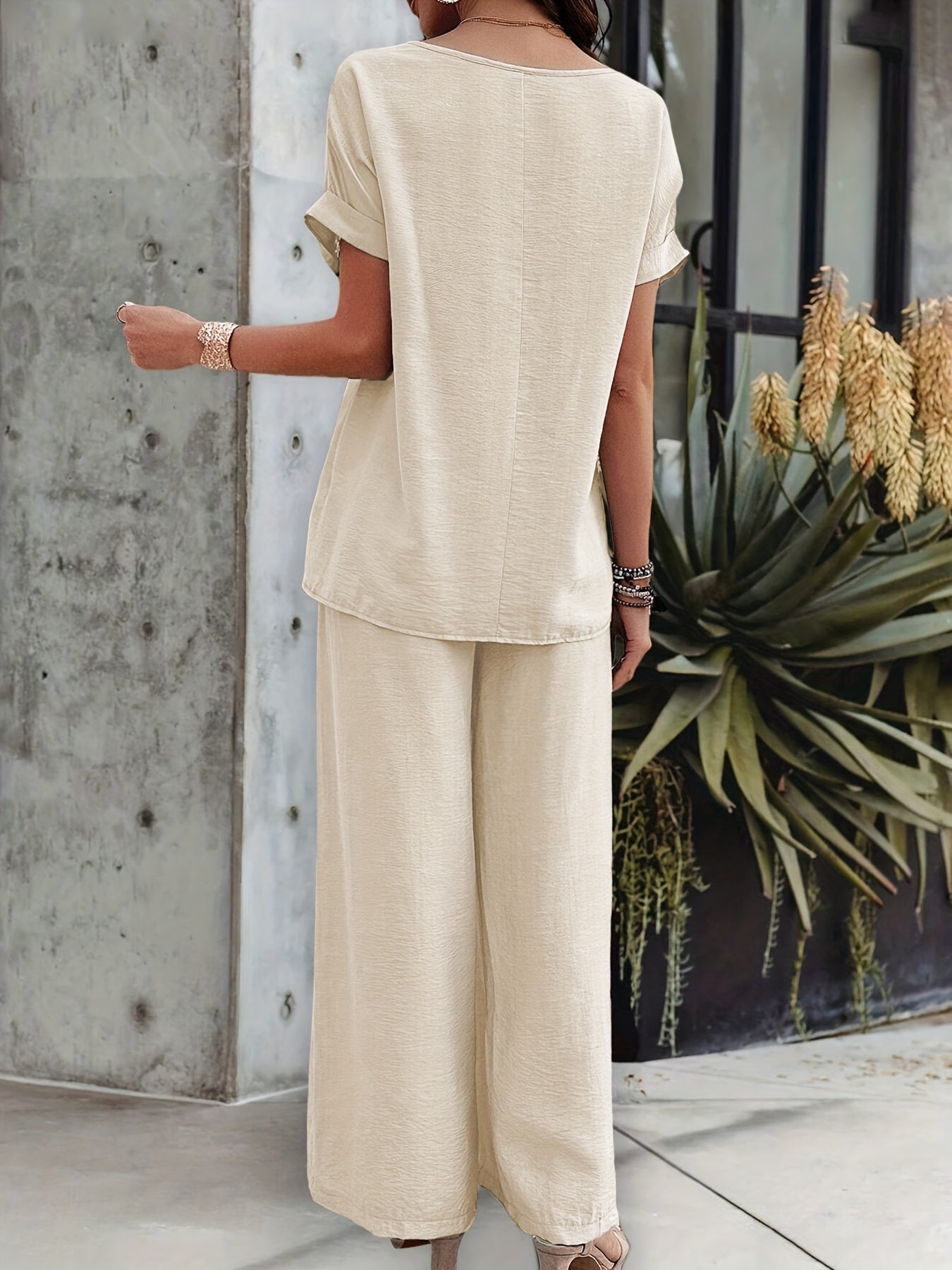 Women's Summer Two-Piece Set – Loose Casual Outfit with Crochet Detail, Perfect for Beach & Everyday Wear