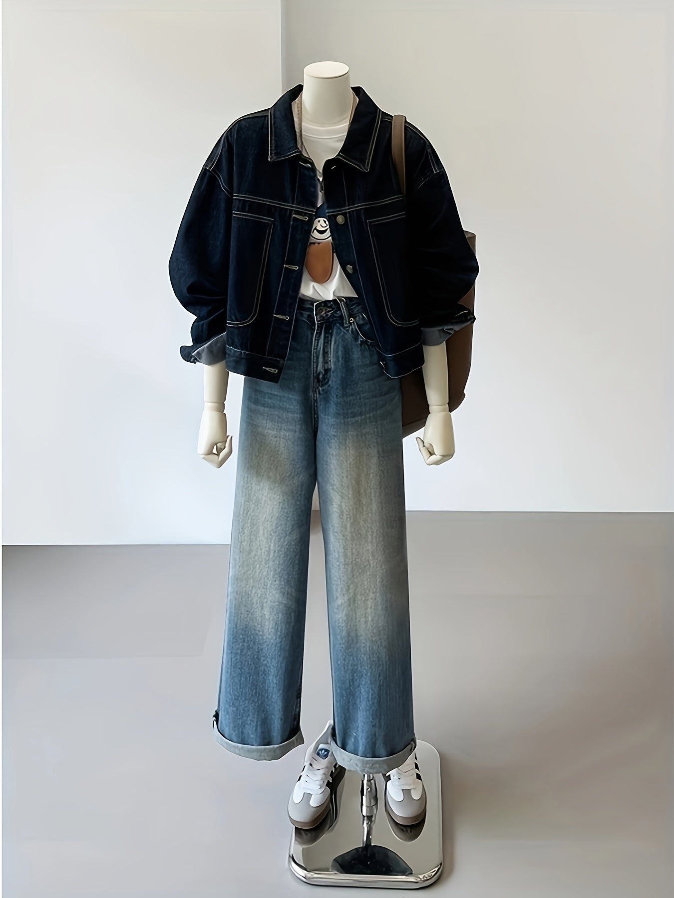 Dark blue cropped casual oversized women’s denim jacket