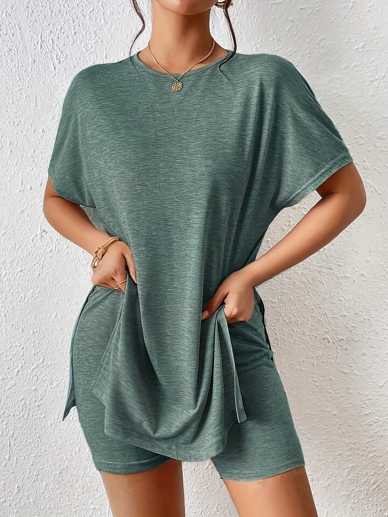 Women's Lounge Set Two-Piece Short-Sleeve T-Shirt with Shorts Elegant Casual Look