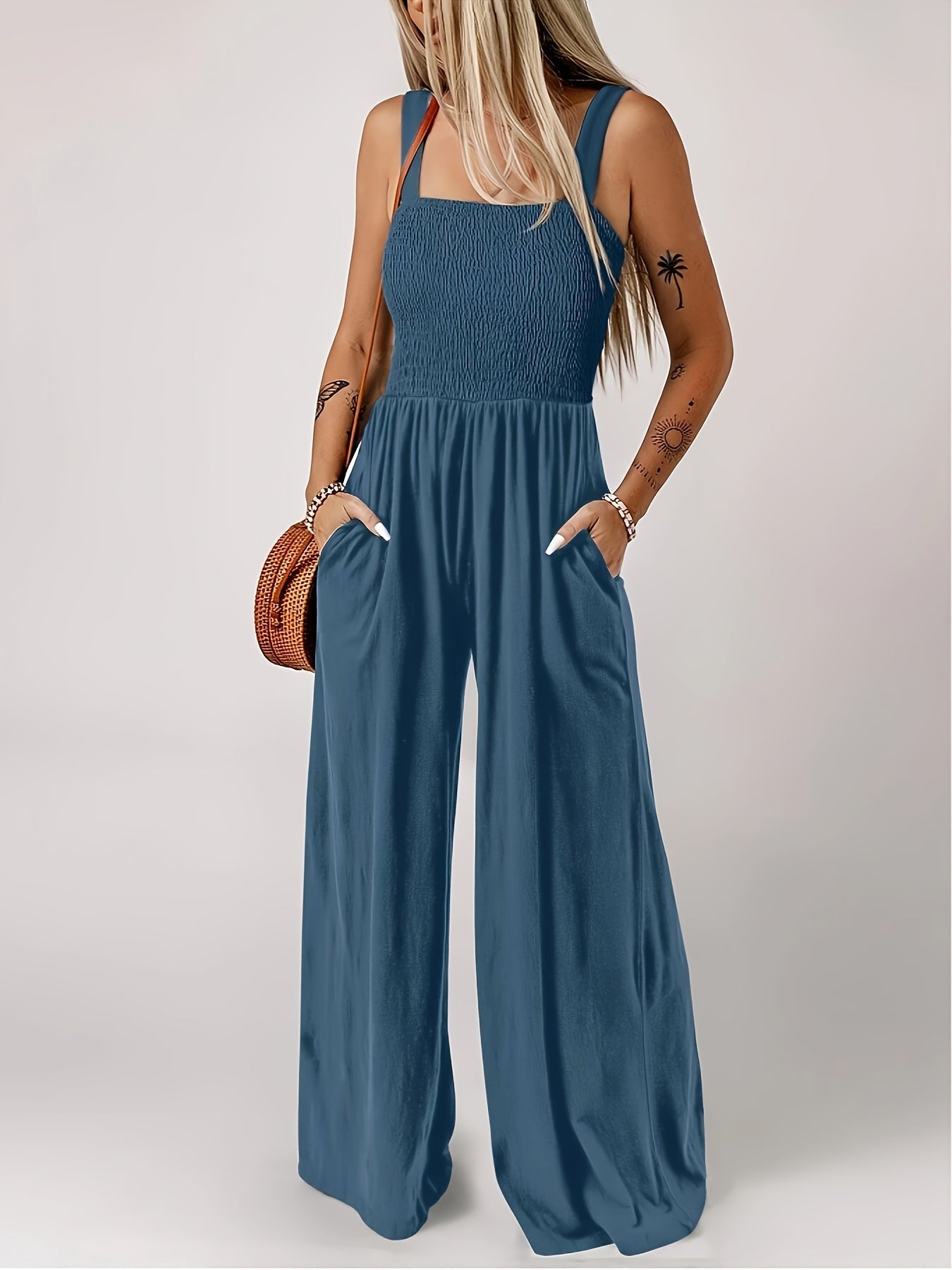 Women's Elegant Jumpsuit with Smocked Top and Wide Legs for Everyday and Leisure