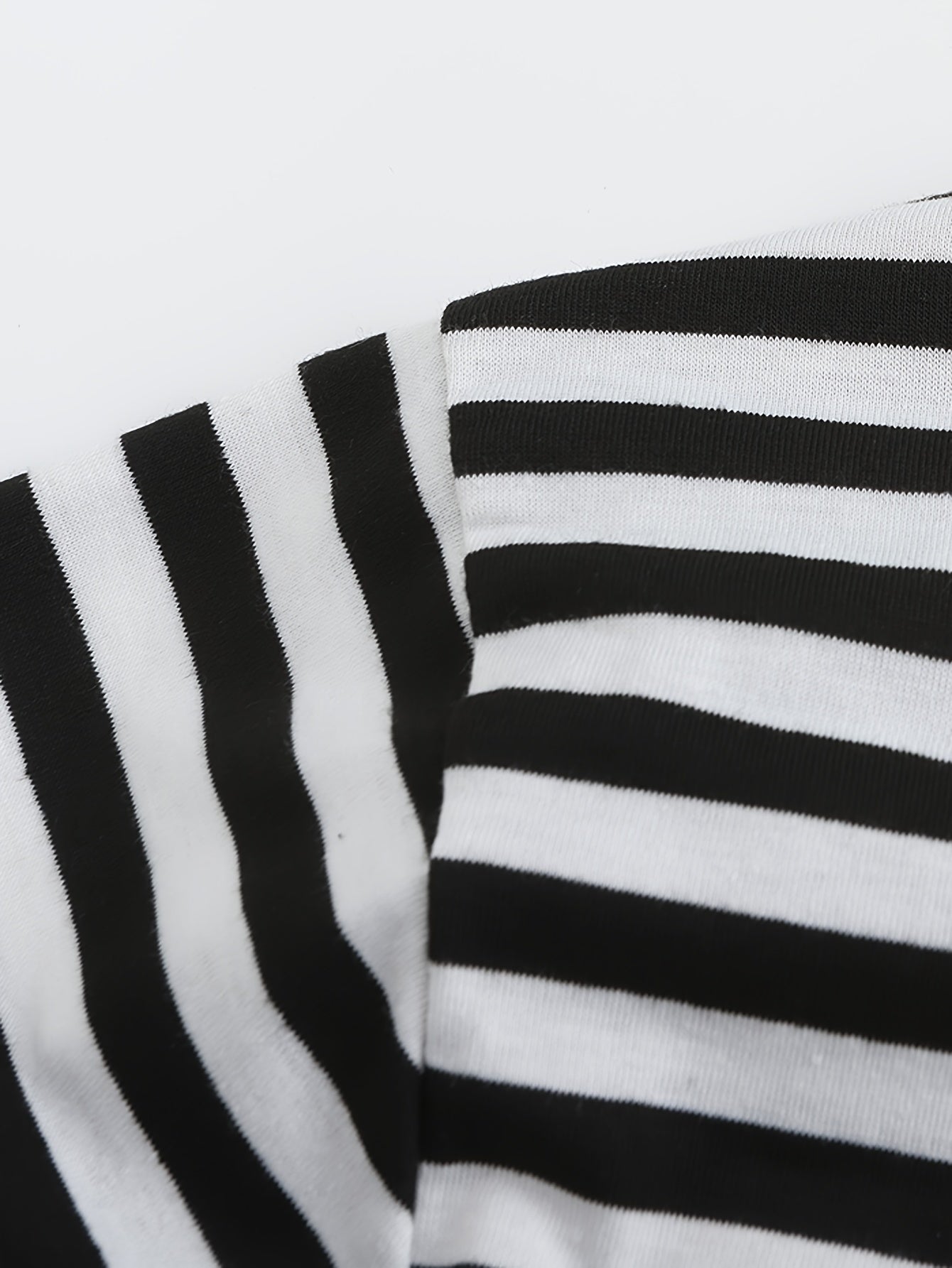 Striped long-sleeve crew-neck shirt for women and men