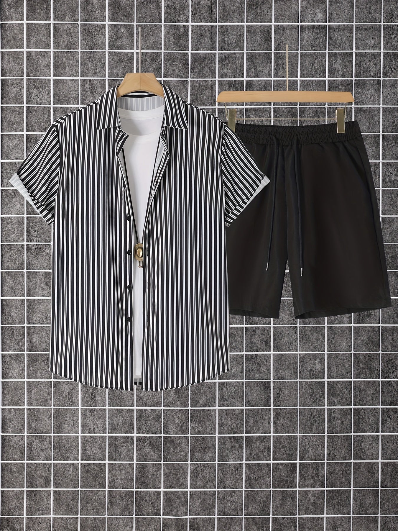 Men's Summer Set – Modern Casual Outfit with Striped Short-Sleeve Shirt and Shorts, Ideal for Vacation & Everyday Wear