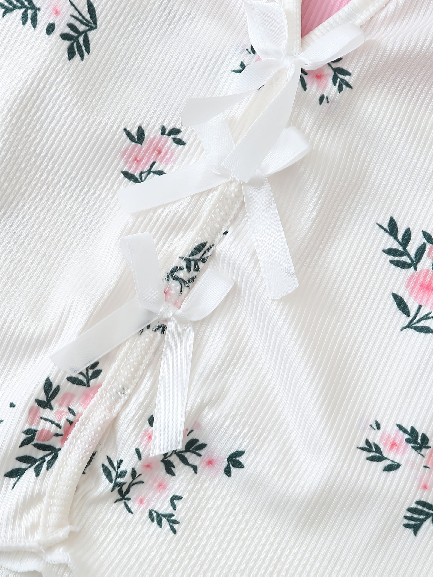 Women's Two-Piece Pajama Set with Floral Print – Short Sleepwear Set for Spring and Summer, Sexy Style