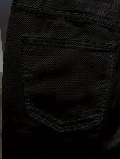 Men's denim shorts in slim-fit style for leisure and everyday wear