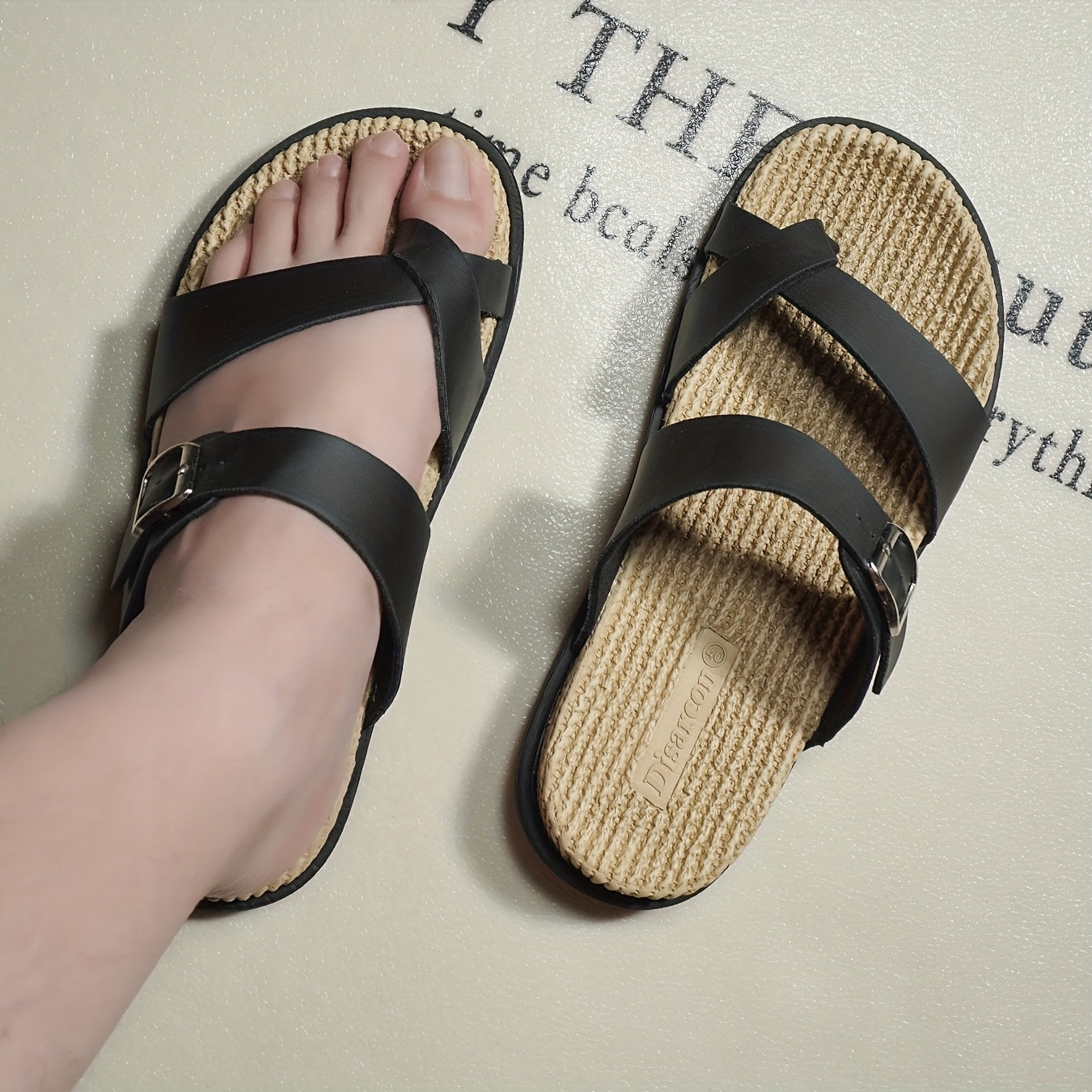 Men's comfort sandals with toe loop and adjustable strap – casual & summer