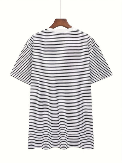 Men's T-Shirt with Classic Stripes – Timeless Design for Everyday and Leisure