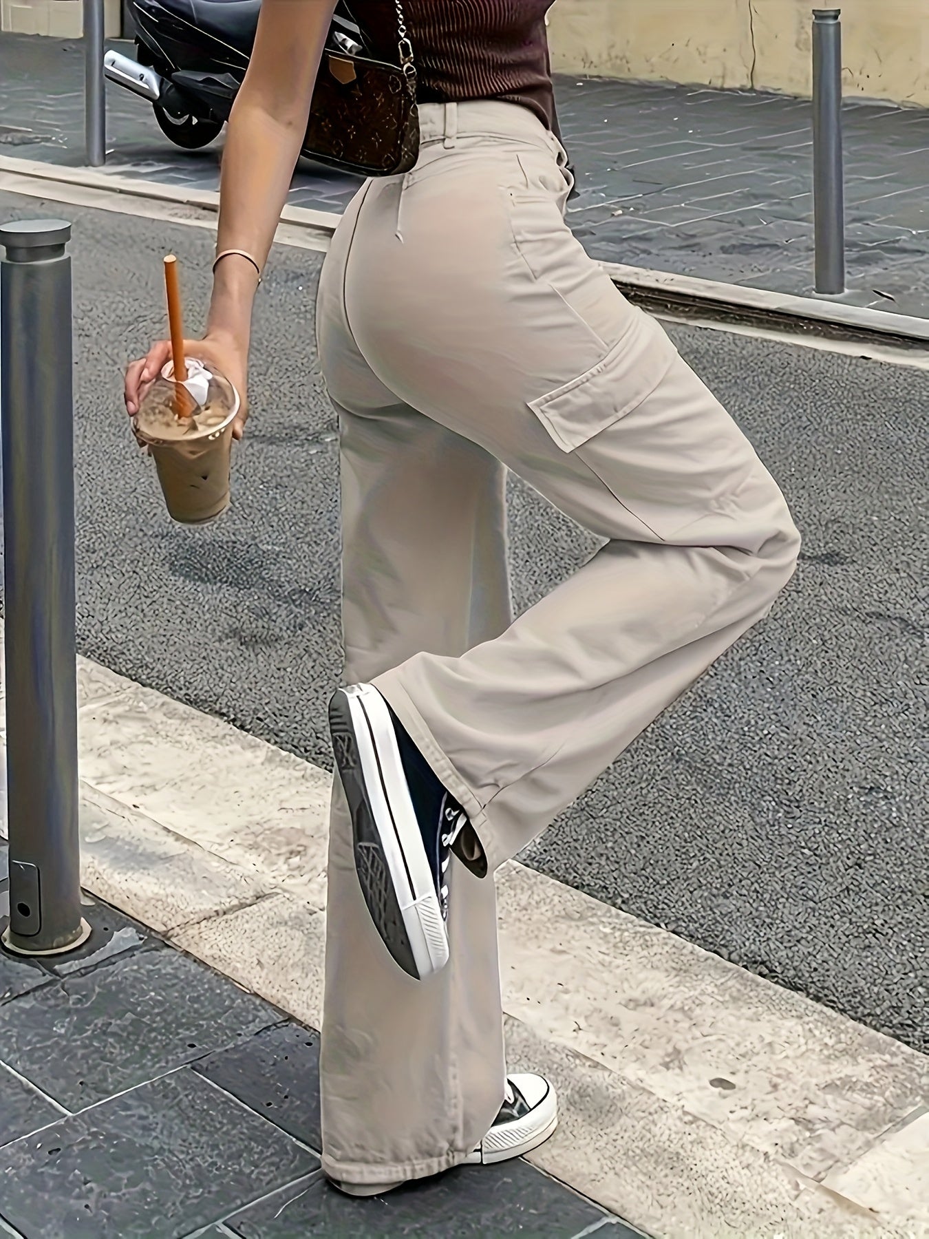 Women's Cargo Pants in Casual Style with Straight Leg and Side Pockets – Perfect for Everyday & Vacation