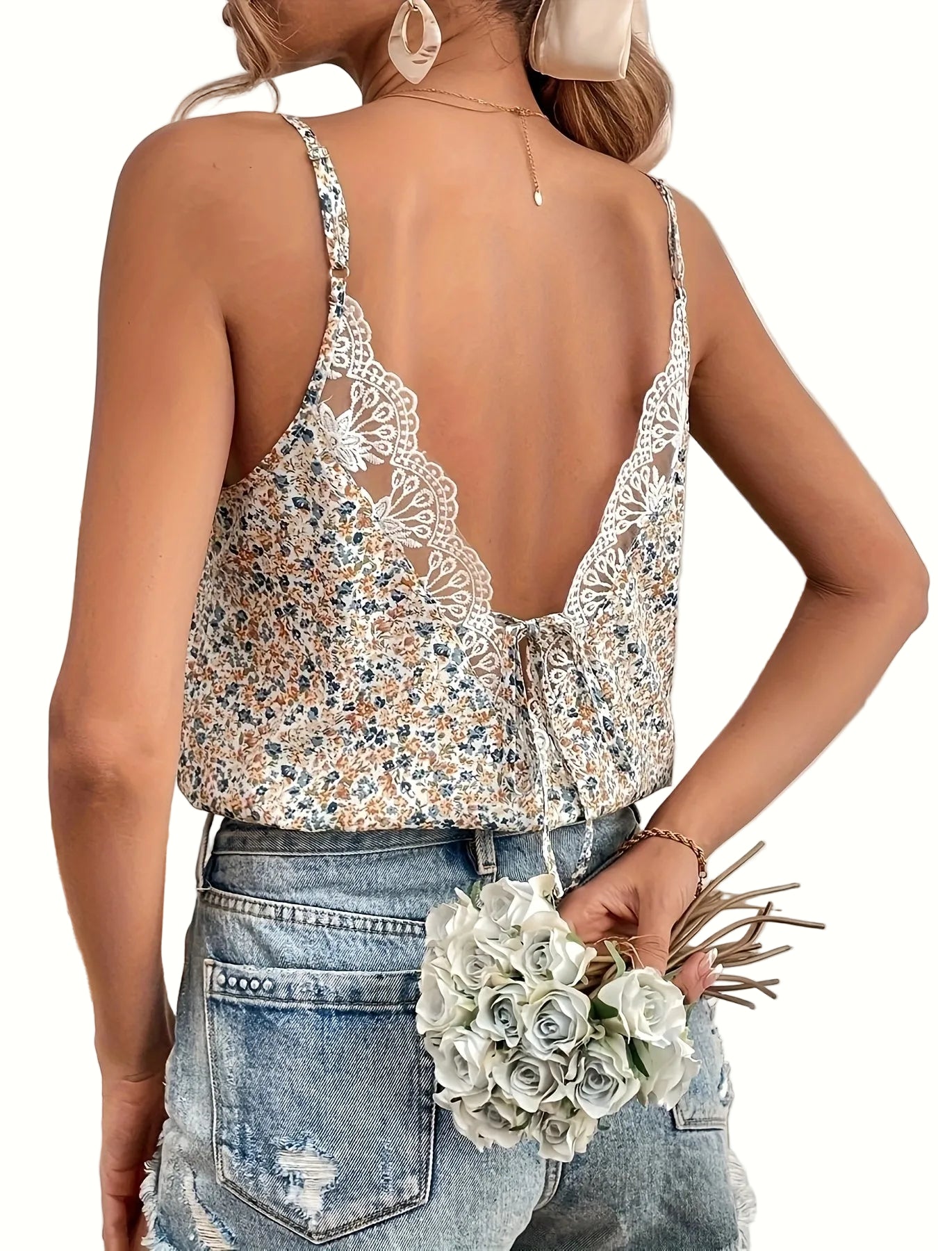 Women's Summer Camisole Top with Floral Pattern – Fashionable Spaghetti Strap Top for Leisure and Everyday Wear