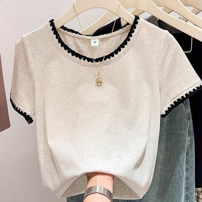 Women's blouse with wave hem and elegant round neckline – stylish casual and office wear