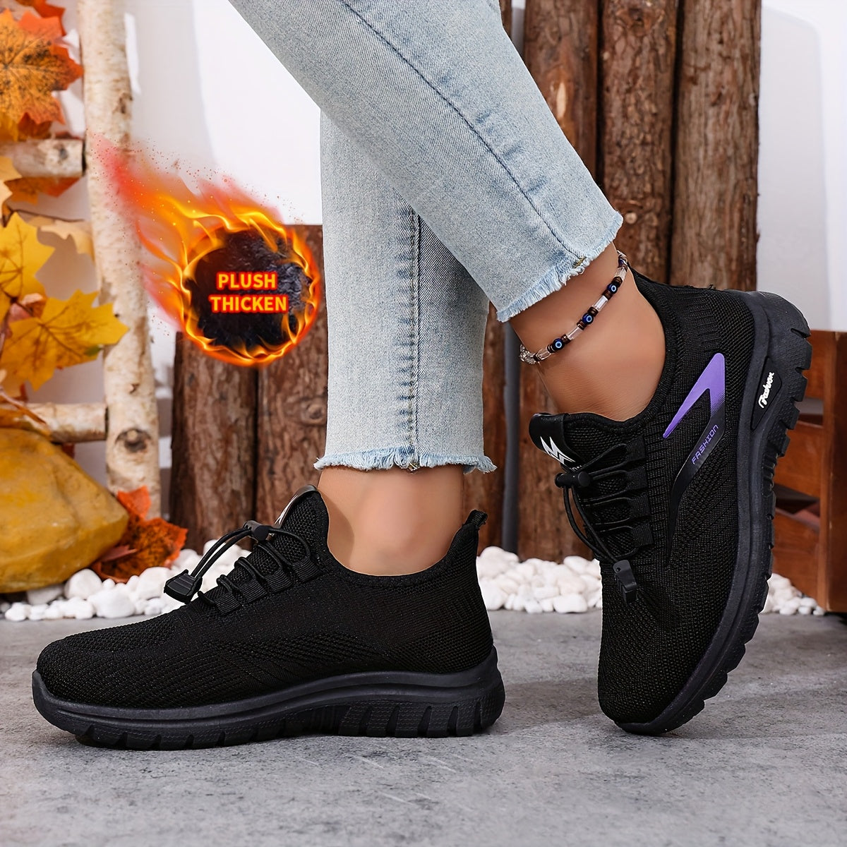 Pink women's sneakers lined with elastic laces