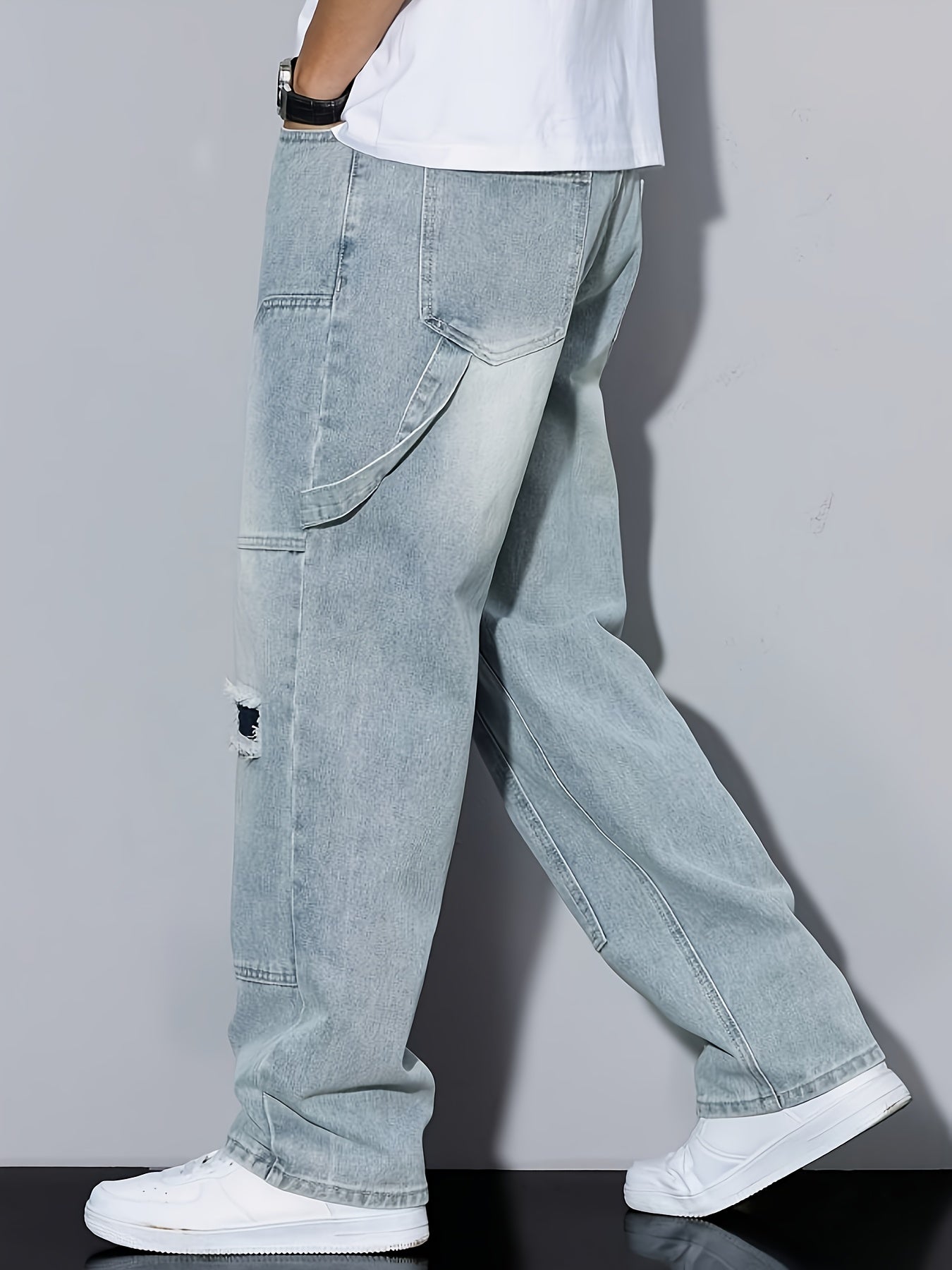 Men's Cargo Jeans in Loose Fit Style with Distressed Design – Trendy Casual Pants