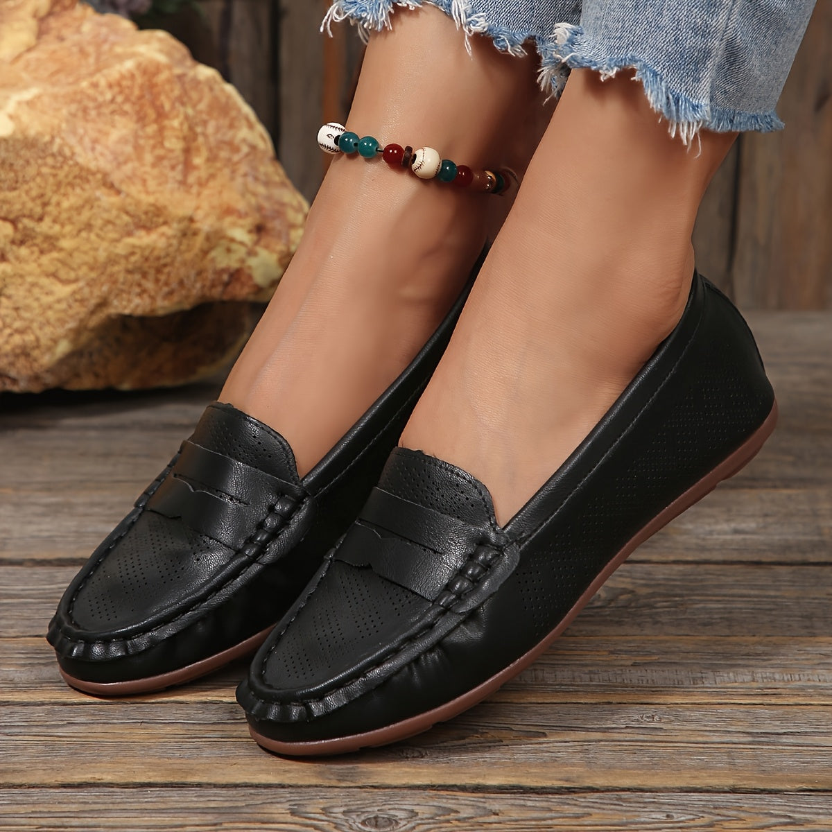 Women's Comfort Loafers – Classic Flexible Slip-On Shoes for Everyday and Leisure
