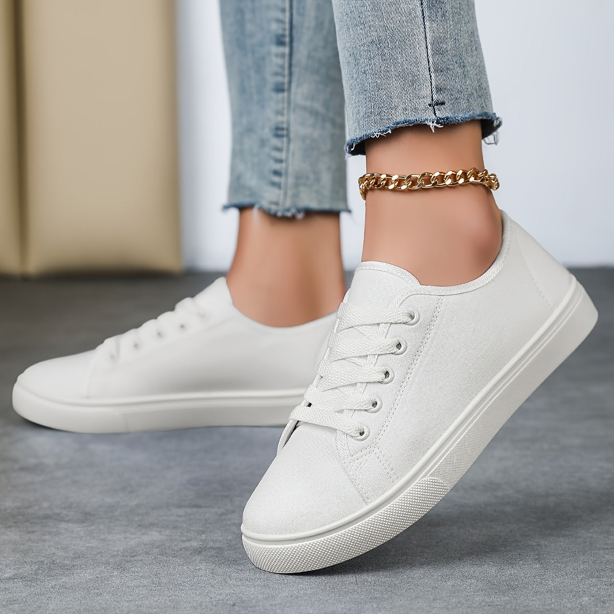 Women's casual lace-up sneakers for everyday and street style