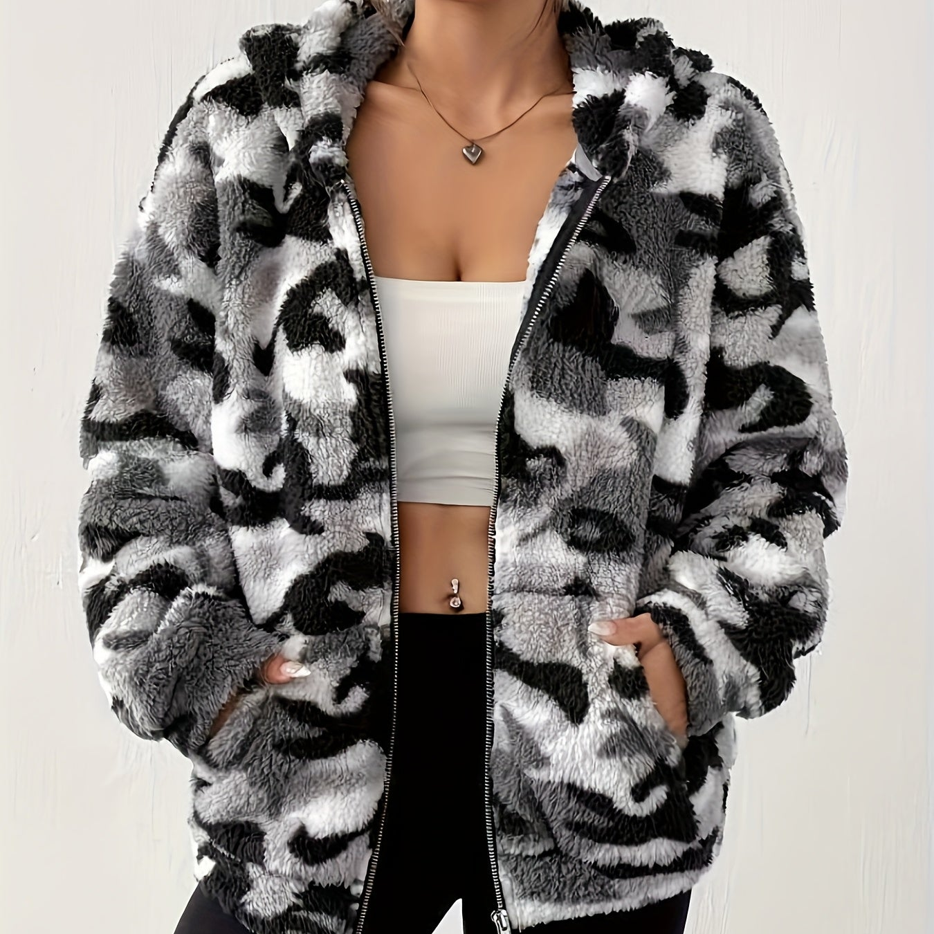 Teddy fleece hooded jacket with camouflage pattern and zipper