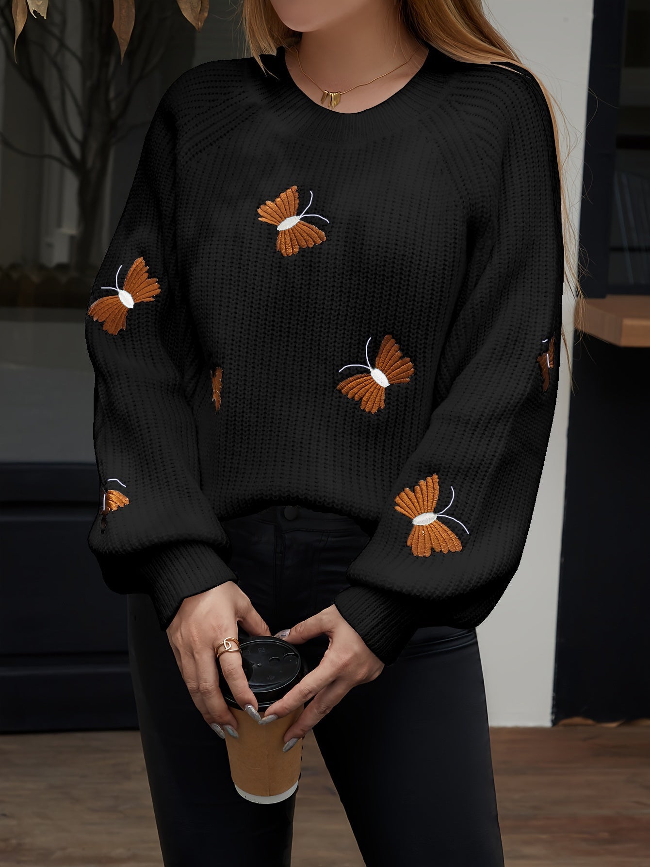 Women's knitted sweater with butterfly embroidery, crew neck, long sleeves
