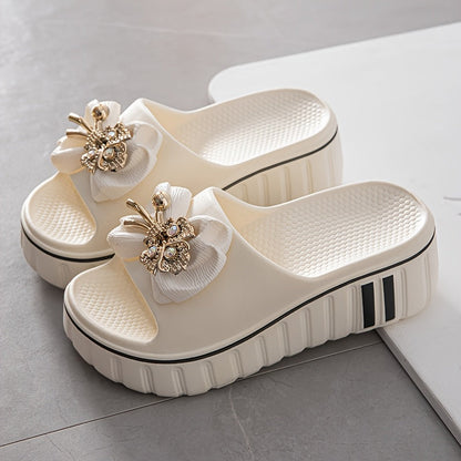 Women's platform slides with decorative embellishment – fashionable casual sandals for everyday wear and going out