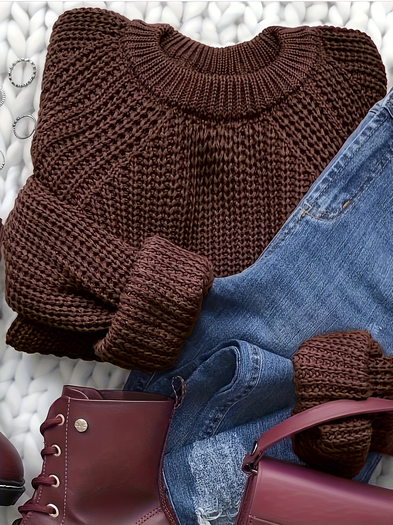 Women's knitted sweater in elegant, loose style for autumn and winter