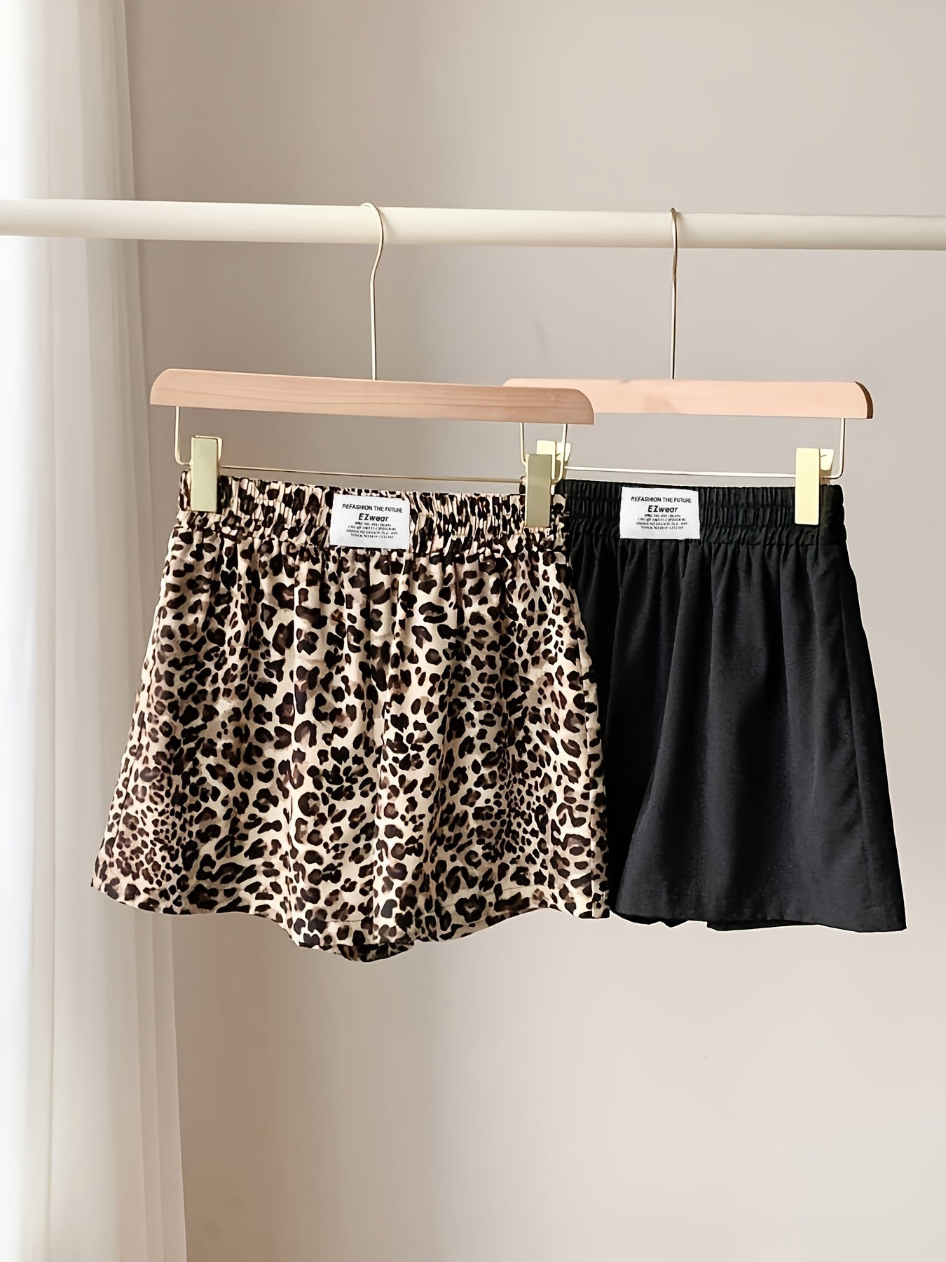 Women's shorts set in casual style – ideal for everyday wear and leisure