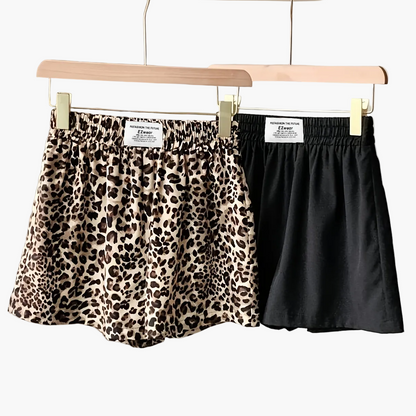 Women's shorts set in casual style – ideal for everyday wear and leisure