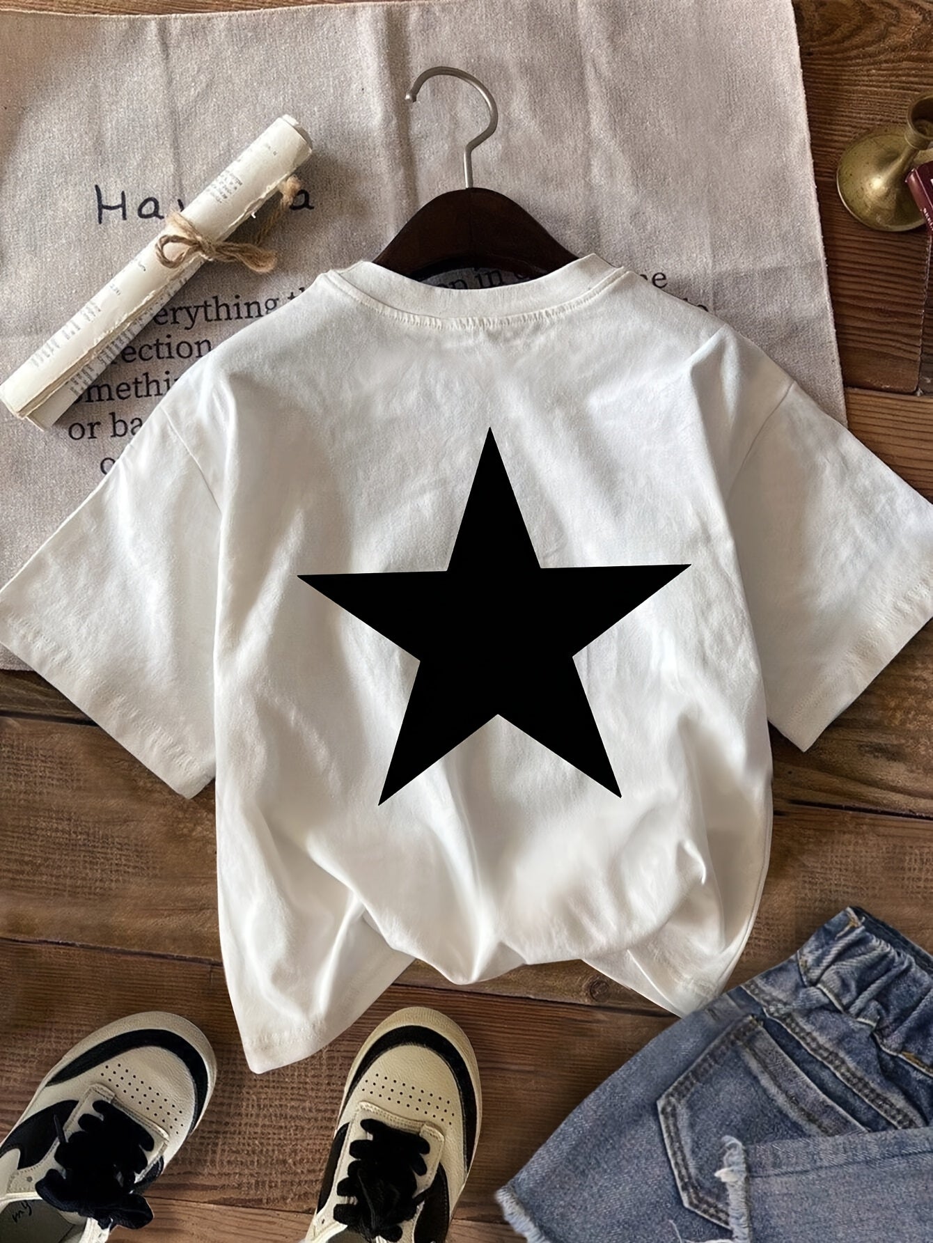 Women's T-Shirt with Large Star Print – Sporty Street Style for Spring and Summer