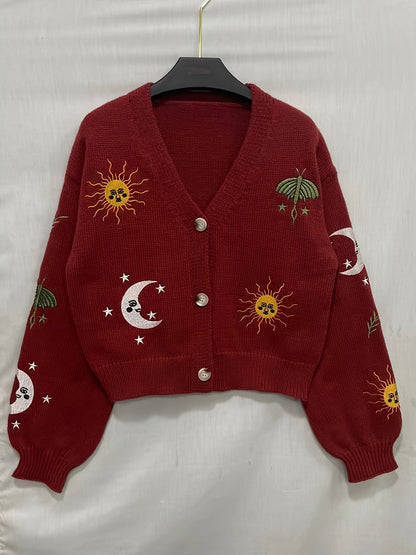 Cardigan Strickjacke mit Sonnen-, Mond- & Mottenstickerei