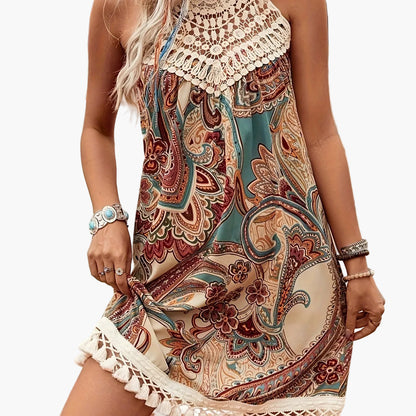 Women's Summer Beach Dress in Boho Style with Crochet Details and Paisley Pattern – Elegant Casual Tunic Dress for Vacation and Everyday Wear