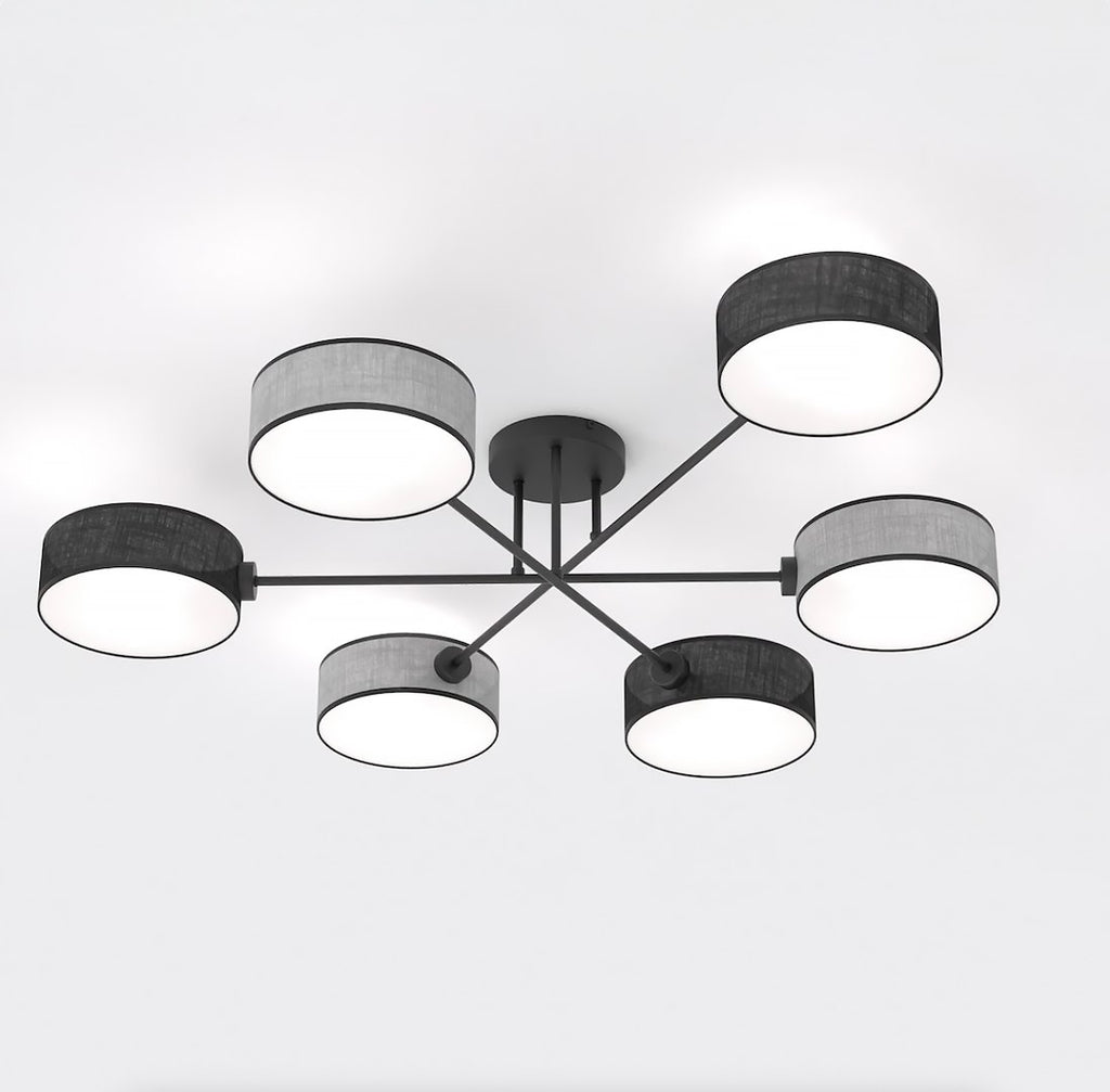 Zwarte plafondlamp met zes armen en cilindrische kappen in zwart en grijs met gevlochten structuur