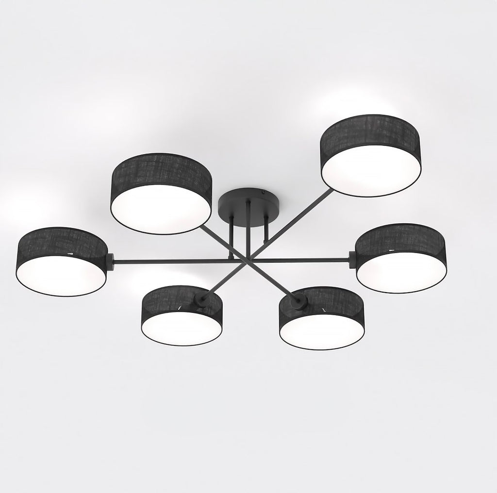 Zwarte plafondlamp met zes armen en zes cilindrische lampenkappen met gevlochten structuur