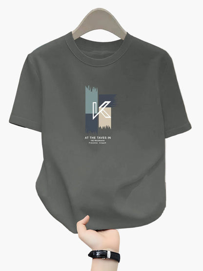 Men's T-shirt with modern K-print, casual, streetwear style, ideal for everyday and leisure use
