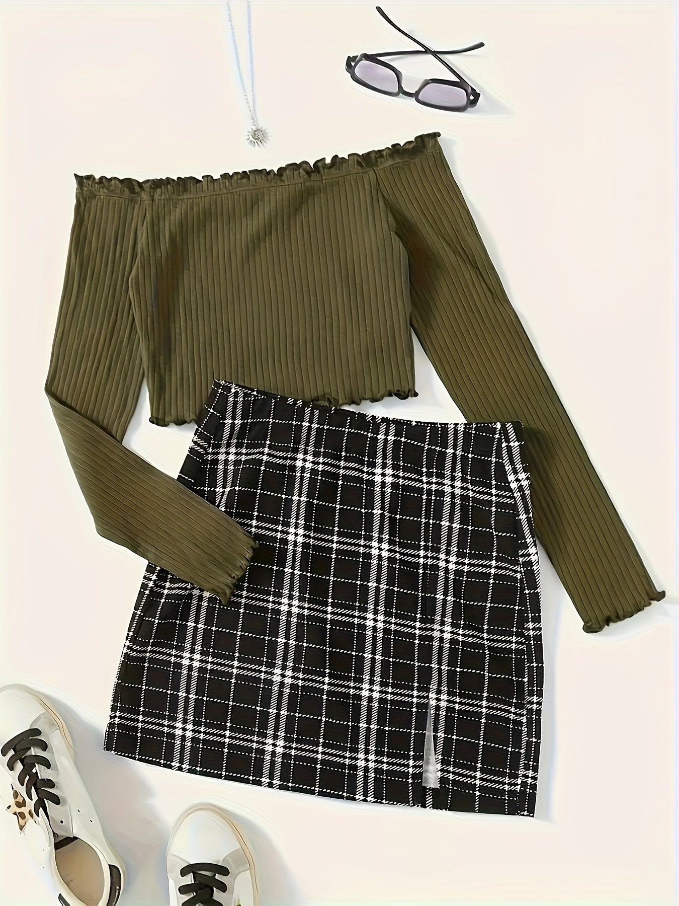 Women's Set Elegant Off-Shoulder Top and Plaid Mini Skirt – Perfect for Spring & Summer