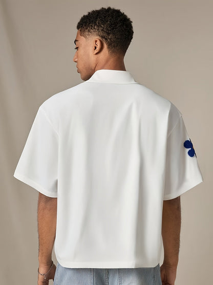 Herren Freizeit Kurzarm-Hemd mit Blumenapplikationen und Camp-Kragen – Modernes Sommer-Design