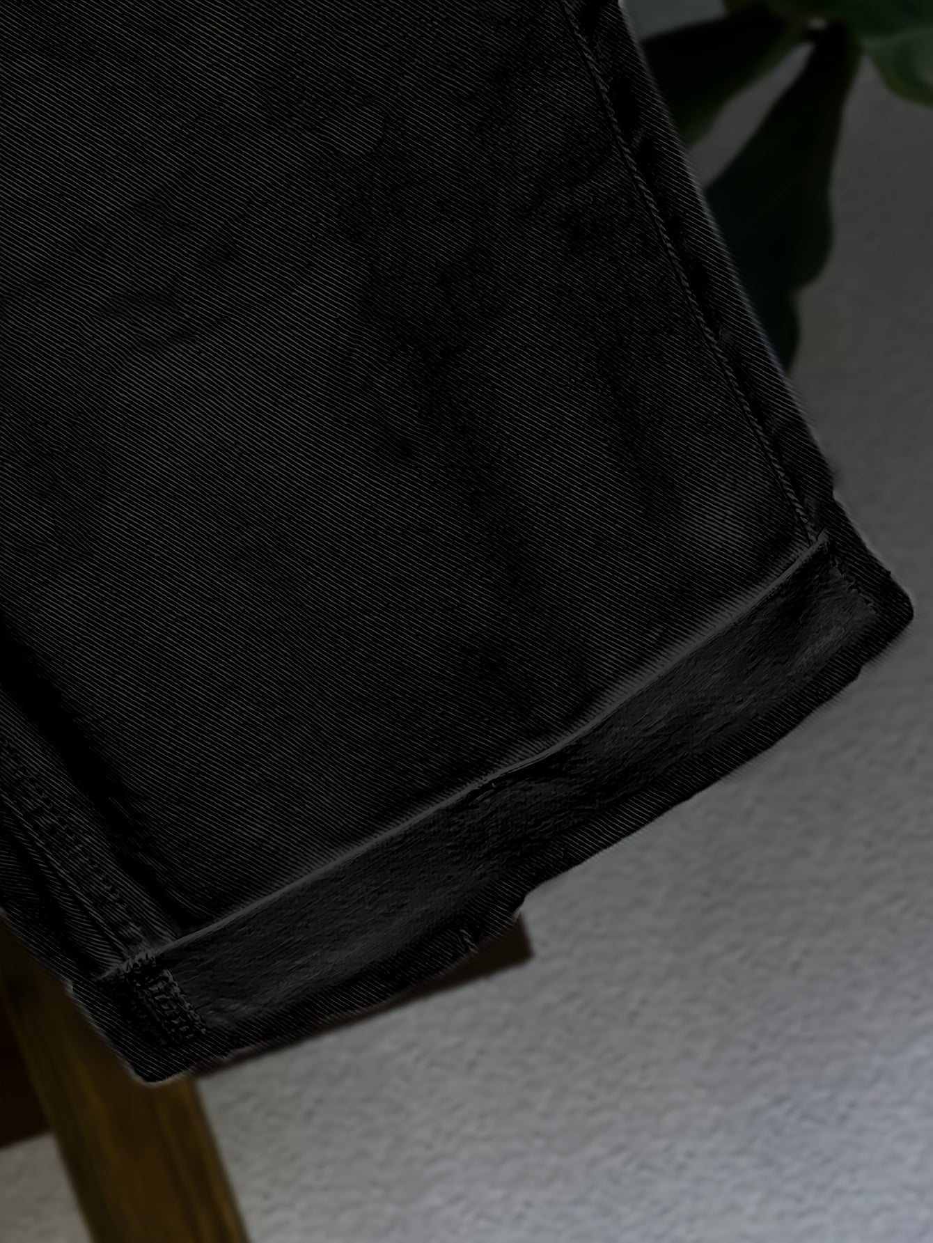 Men's denim shorts in slim-fit style for leisure and everyday wear