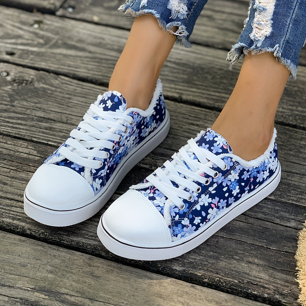 Damen Sneaker Freizeitmode mit Blumenmuster – Bequeme Alltagsschuhe für stilbewusste Frauen