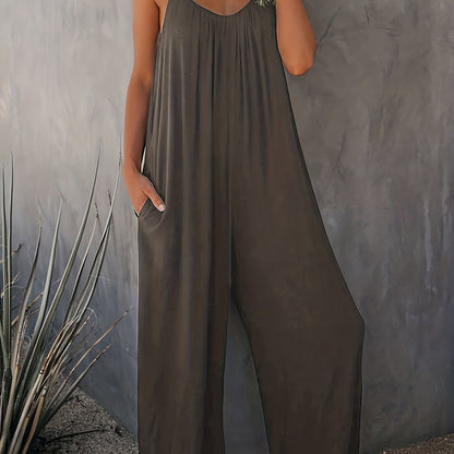 Women's jumpsuit with spaghetti straps and wide legs – Casual one-piece for spring and summer