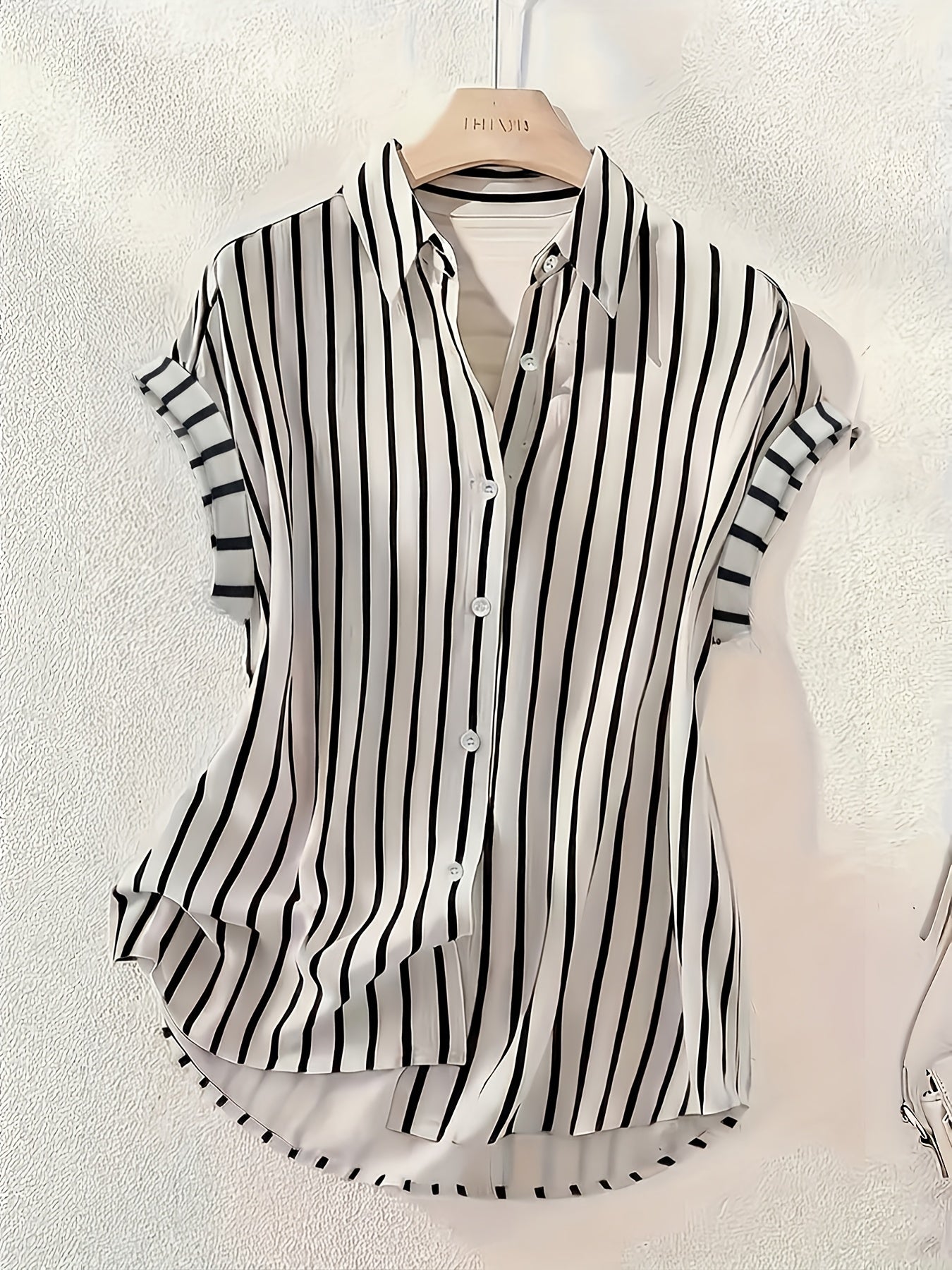Women's blouse shirt with vertical stripes and button placket – Elegant summer look for office and leisure