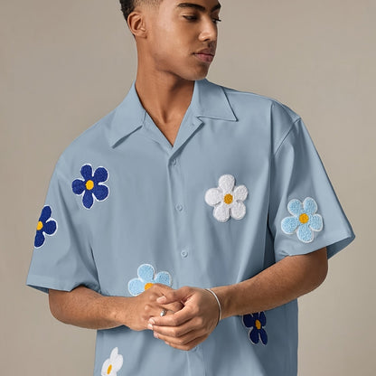 Herren Freizeit Kurzarm-Hemd mit Blumenapplikationen und Camp-Kragen – Modernes Sommer-Design