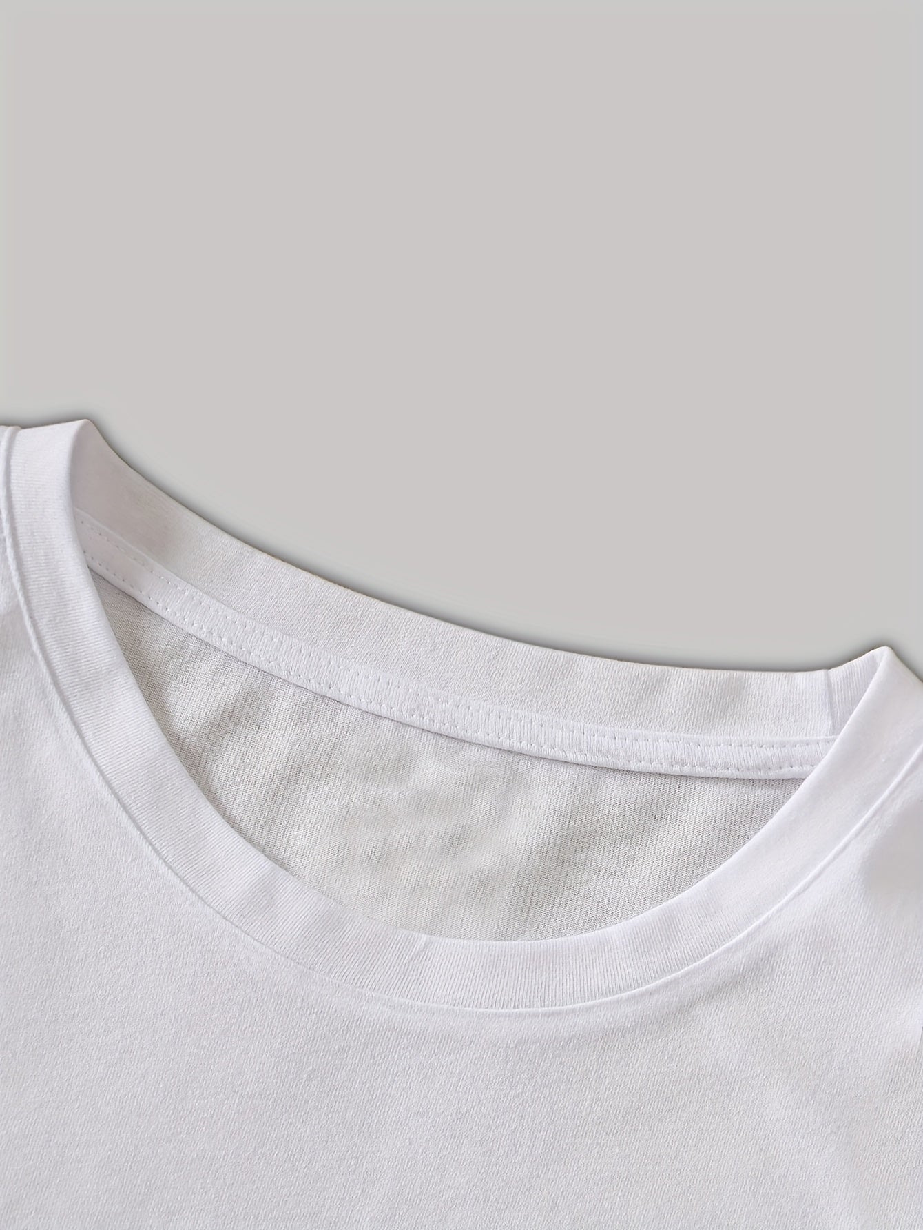 Women's T-shirt with abstract print, casual, fashionable for everyday and leisure use