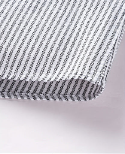 Herren Freizeithemd mit Streifenmuster und Brusttaschen – Lässiger Alltagsstil