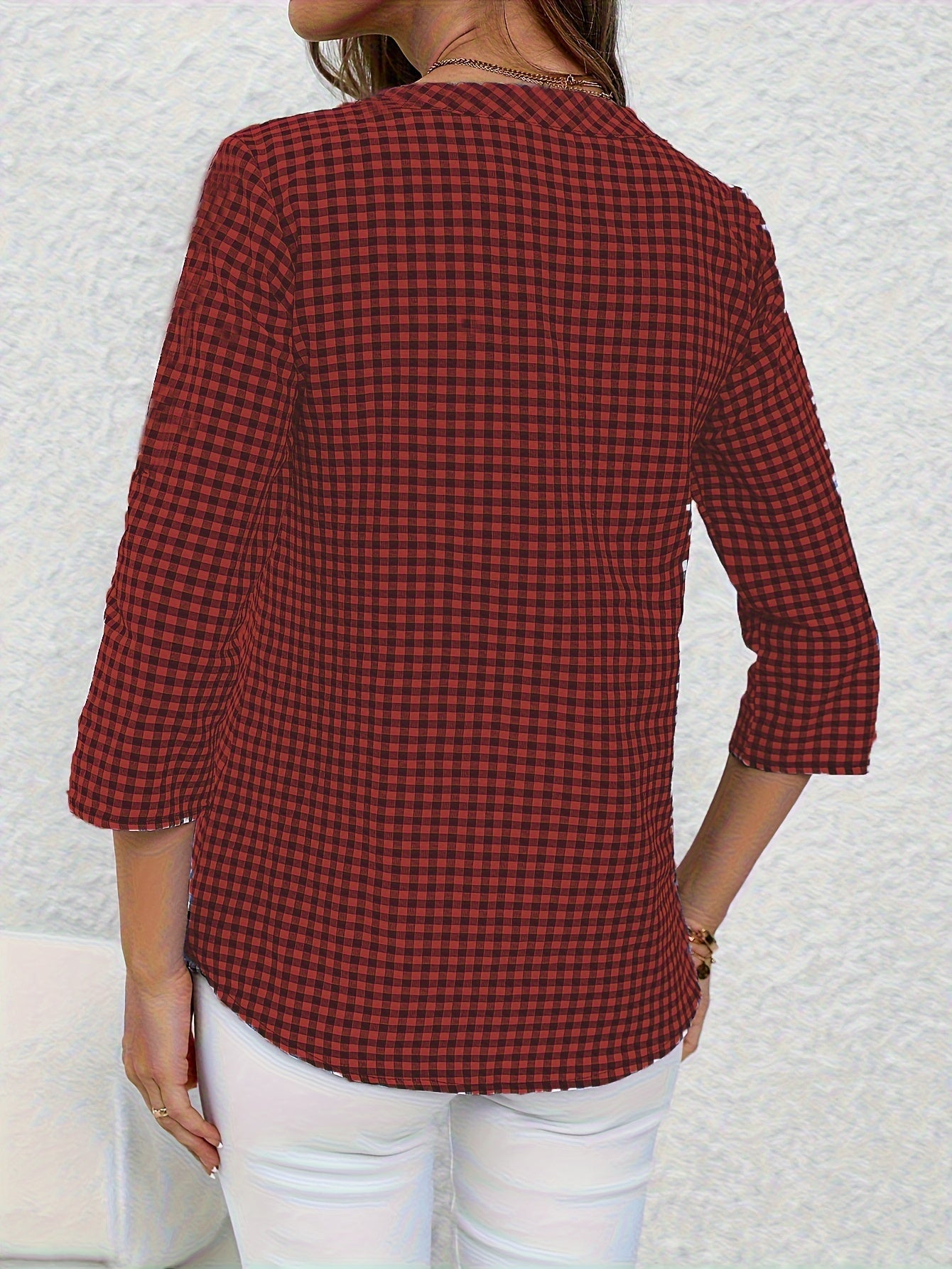 Women's blouse with check pattern and V-neck – casual shirt blouse for spring and summer