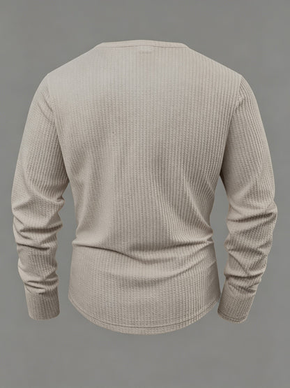 Men's long-sleeve Henley shirt, textured fabric, relaxed fit