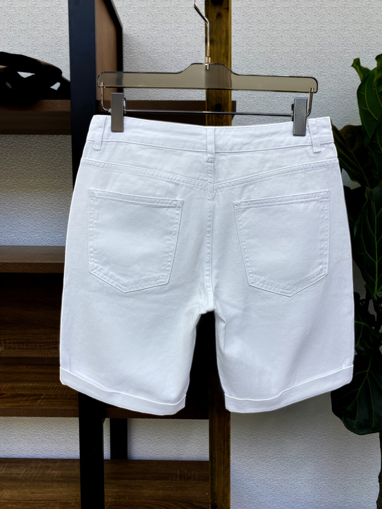 Men's denim shorts in slim-fit style for leisure and everyday wear