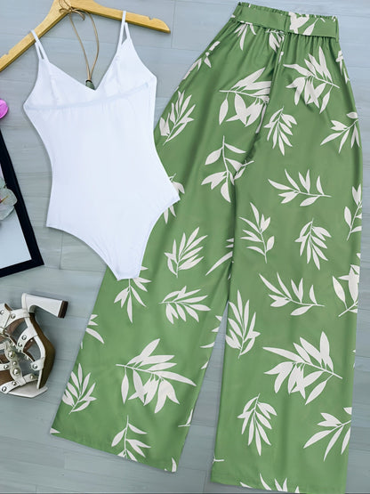 Women's Wide Palazzo Pants with Tropical Leaf Pattern – Elegant Summer Look for Everyday & Vacation