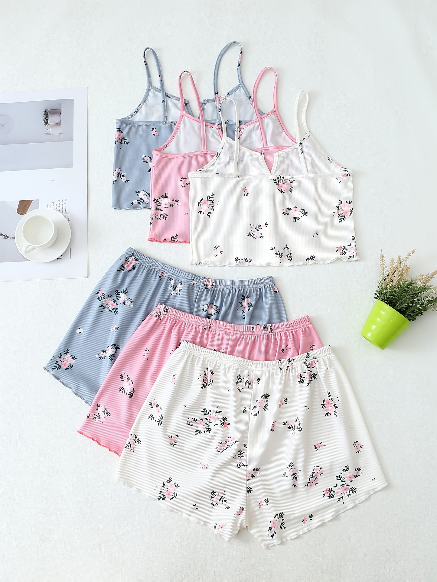 Women's Two-Piece Pajama Set with Floral Print – Short Sleepwear Set for Spring and Summer, Sexy Style