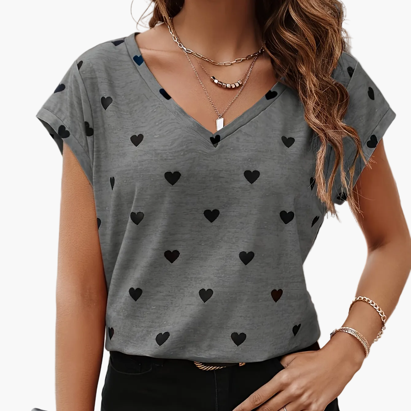 Women's T-Shirt with Heart Pattern, V-Neck, Casual and Elegant for Summer