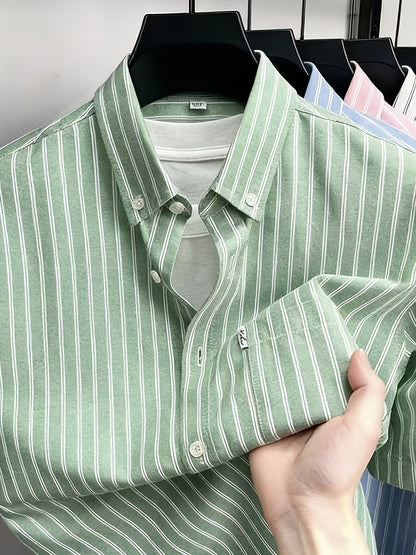 Men's Short-Sleeve Shirt with Stripe Pattern – Modern Business and Casual Shirt, Regular Fit, Stylish for Everyday and Office Wear
