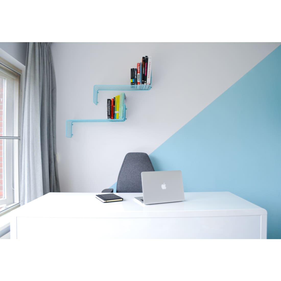 Bureaustoel ergonomisch zwart leer Therapod X, met hoofdsteun en 3D-armleggers