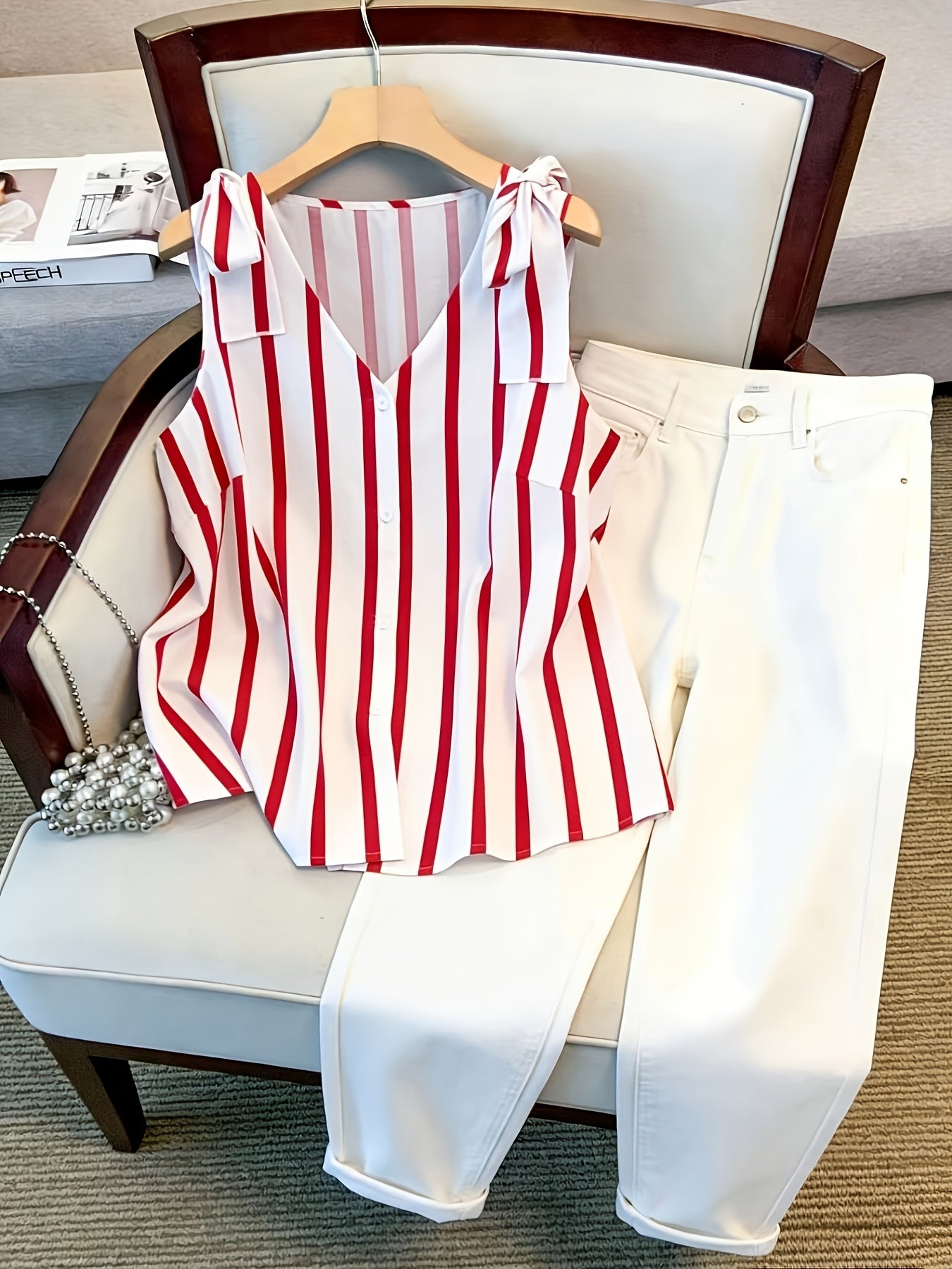 Women's blouse top with stripe pattern and button placket – Elegant V-neck, ideal for office and everyday wear