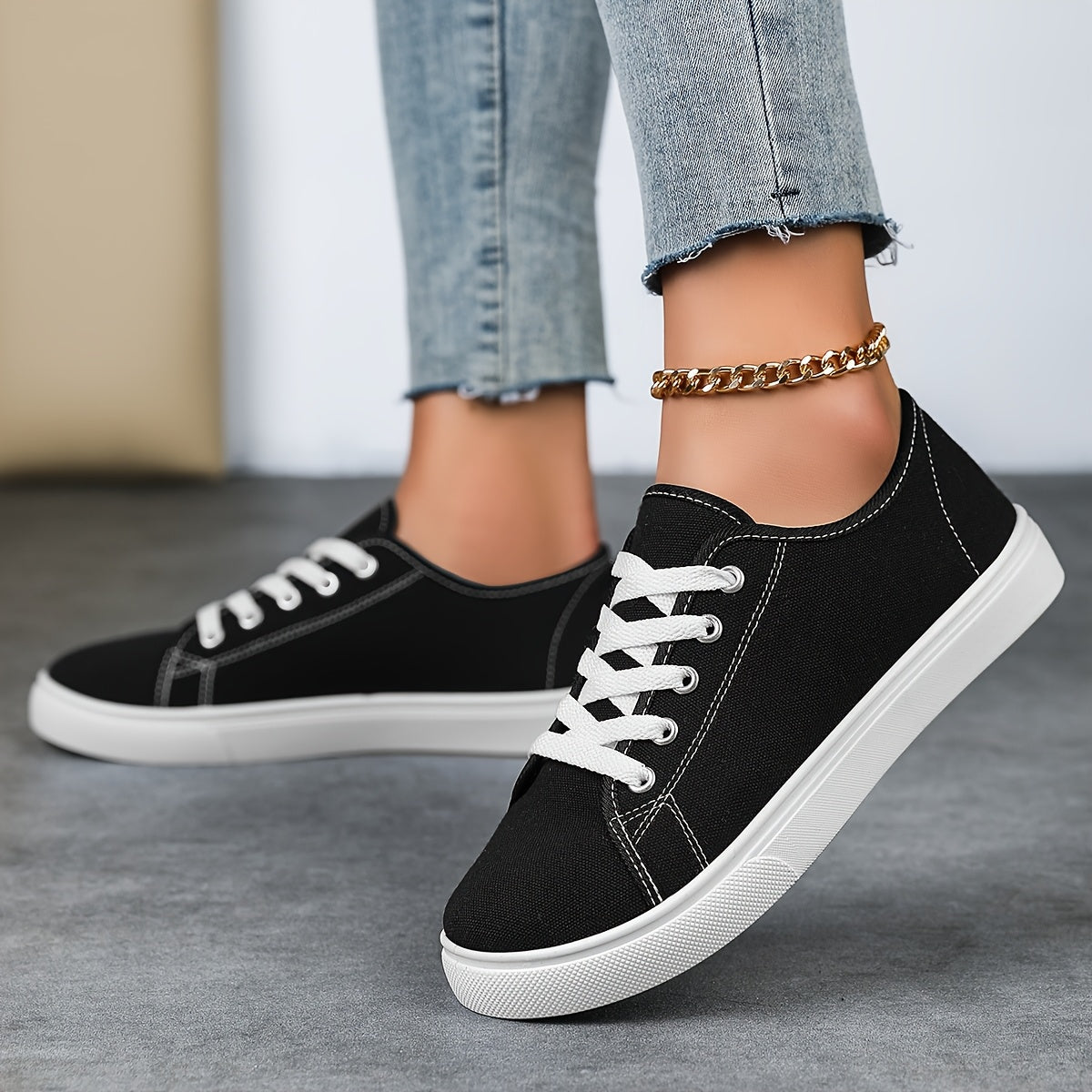 Women's casual lace-up sneakers for everyday and street style