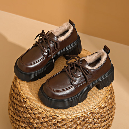 Plateau Derby-Schuhe mit Fütterung, Schnürung, profiliertem Absatz