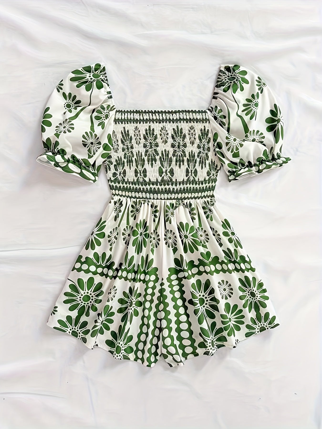 Women's jumpsuit with puff sleeves and vintage floral pattern – elegant one-piece for summer and leisure